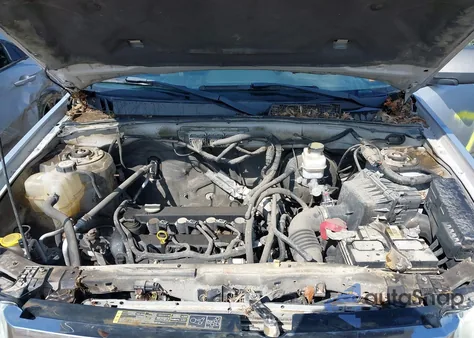 2011 Ford Escape Xlt from USA, damaged, VIN 1FMCU9D76BKA90433